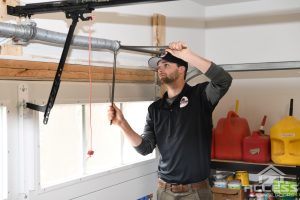 Read more about the article How to Choose the Right Garage Door for Your Home in San Diego